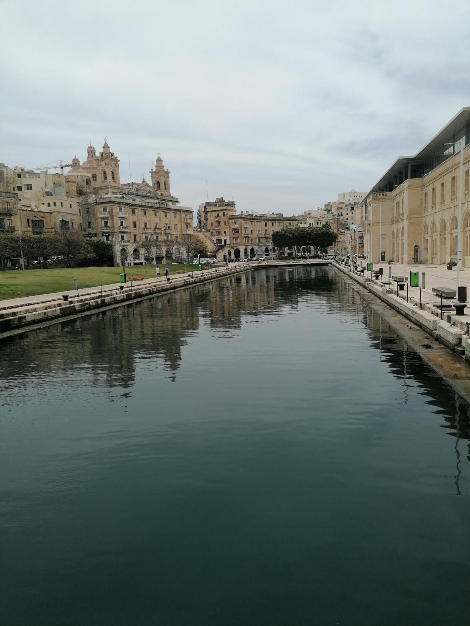 Old Refurbished Apartment In Bormla Cospicua エクステリア 写真